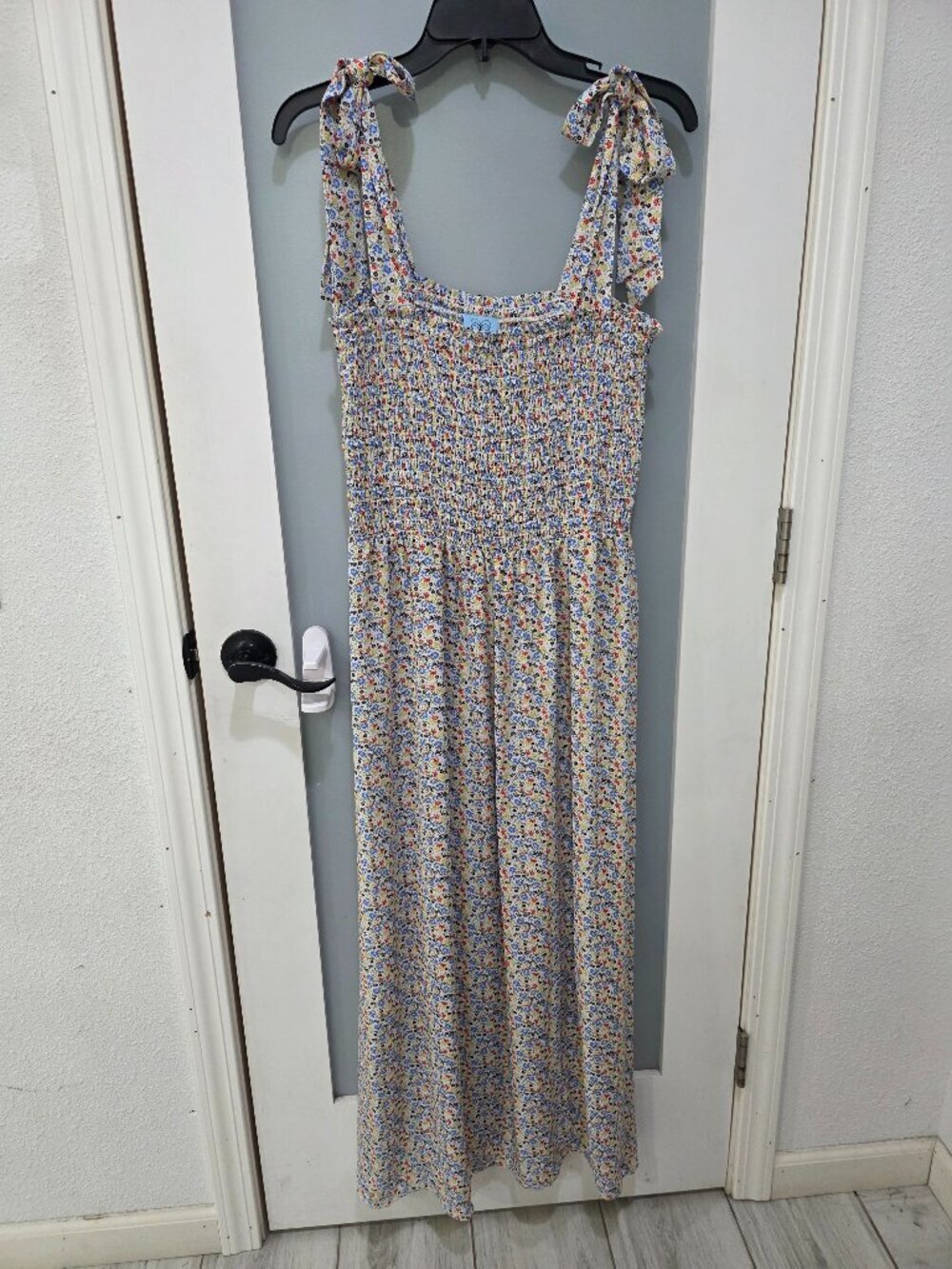 CeCe Floral Smocked Maxi Dress Size M Adjustable Tie Straps